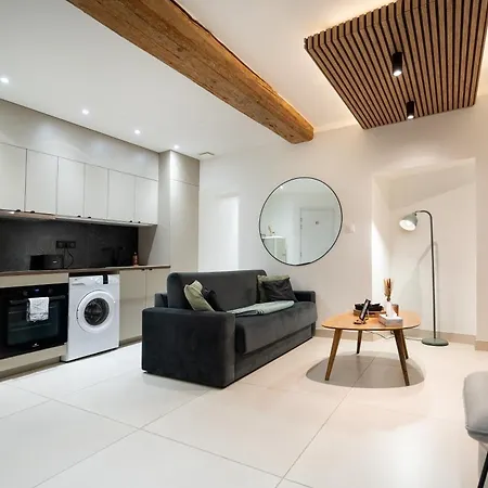 T2, 40 M2, Hyper Centre, Wi-fi, Netflix *