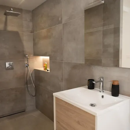Apartment T2, 40 M2, Hyper Centre, Wi-fi, Netflix *