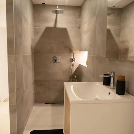 T2, 40 M2, Hyper Centre, Wi-fi, Netflix *